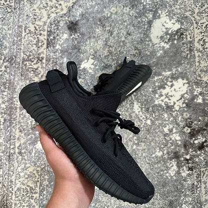 Yeezy 350 V2 "Onyx"