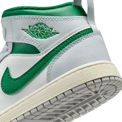 Air Jordan 1 Mid "Pine Green"